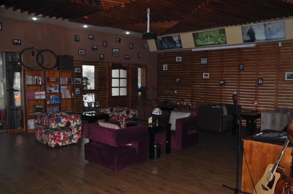 Dengfeng Climb International Youth Hostel Exterior photo